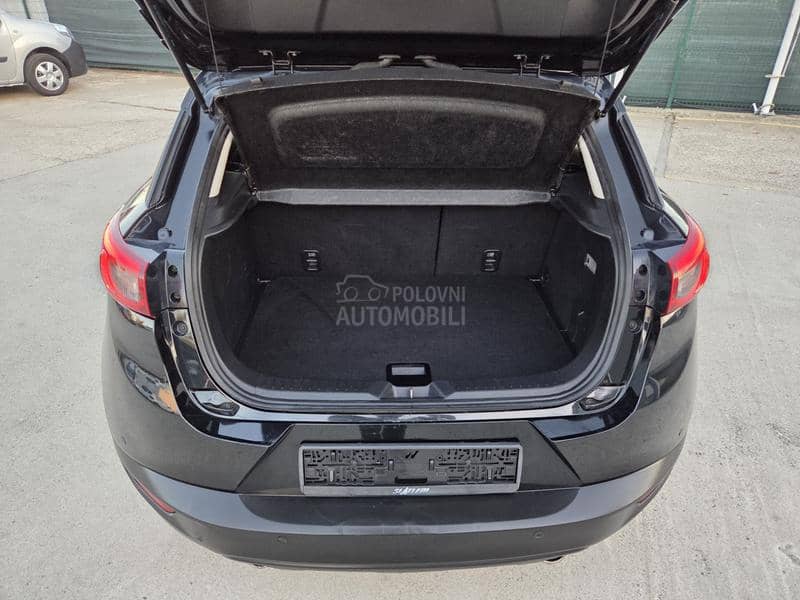 Mazda CX-3 57 000  NOV,NOV