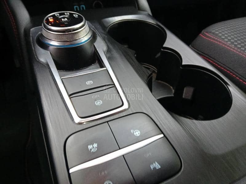 Ford Kuga 1,5eko St line