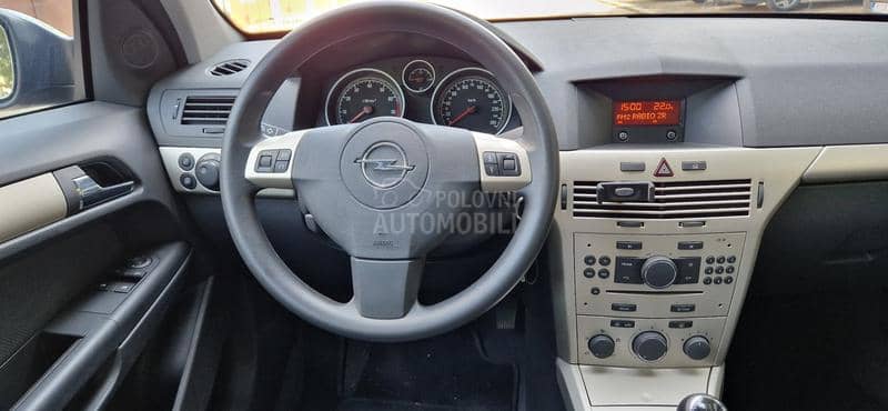 Opel Astra H 1.4 novo