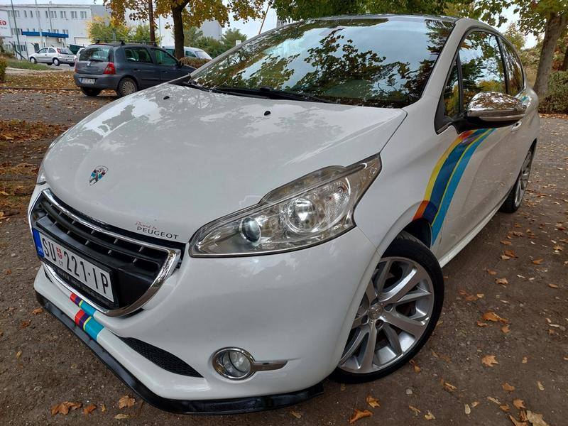 Peugeot 208 1.6