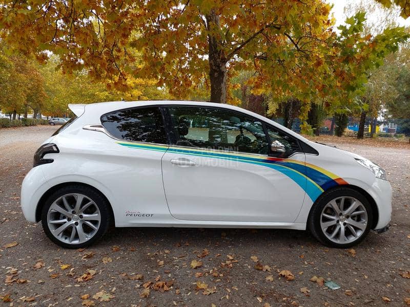 Peugeot 208 1.6