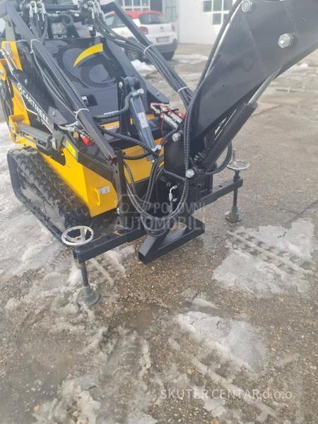 Cartiwell CW 460 Skid Loader