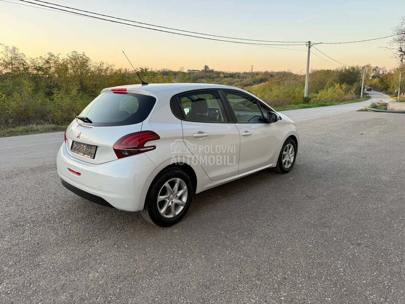 Peugeot 208 1.2 T.O.P C.H