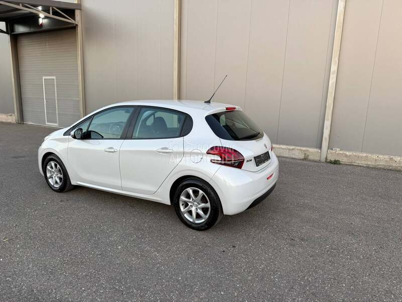 Peugeot 208 1.2 T.O.P C.H