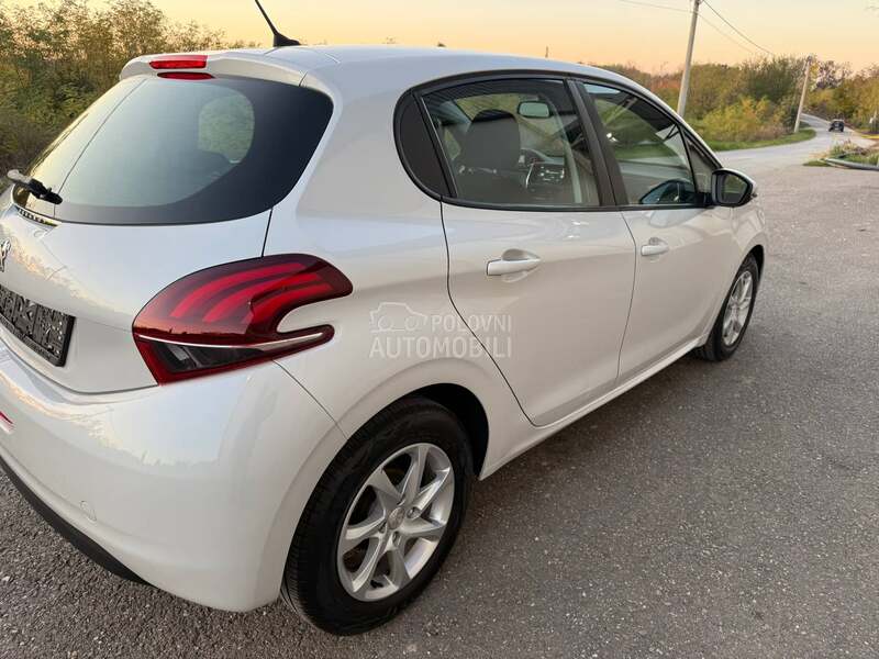 Peugeot 208 1.2 T.O.P C.H