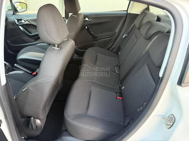 Peugeot 208 1.2 T.O.P C.H