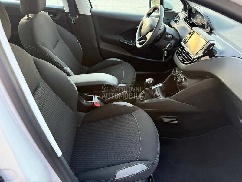 Peugeot 208 1.2 T.O.P C.H