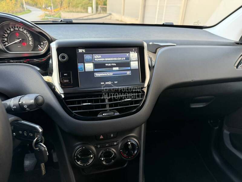 Peugeot 208 1.2 T.O.P C.H