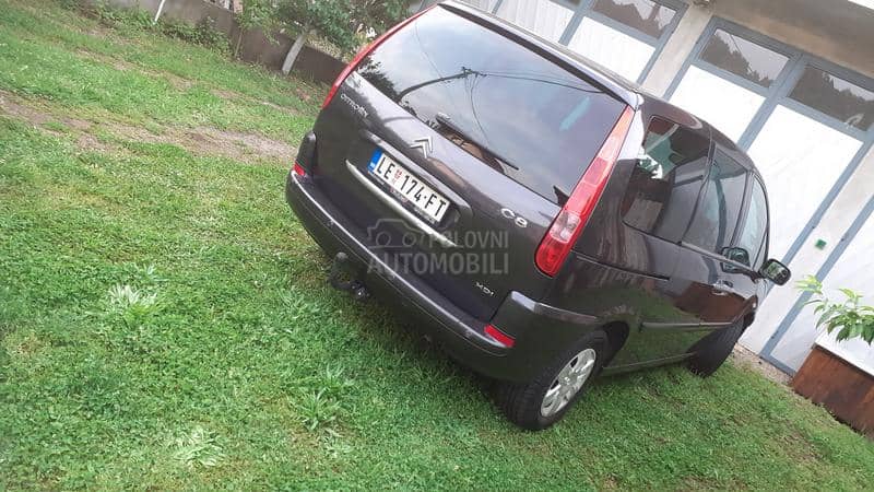 Citroen C8 