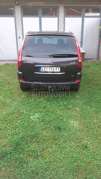 Citroen C8 