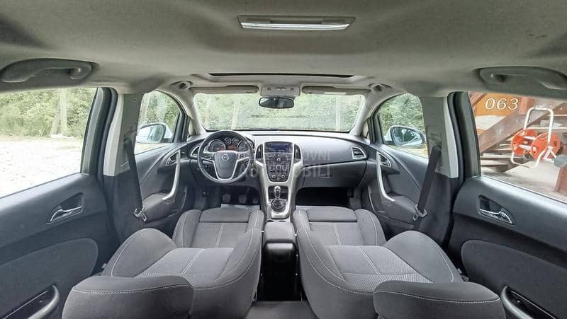 Opel Astra J 1.7CDTI ENJOY