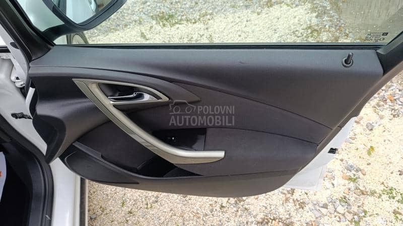 Opel Astra J 1.7CDTI ENJOY