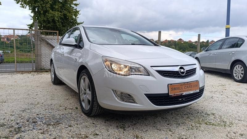 Opel Astra J 1.7CDTI ENJOY