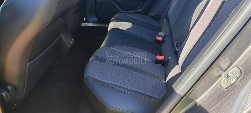Peugeot 2008 1.5  HDI  ALURE