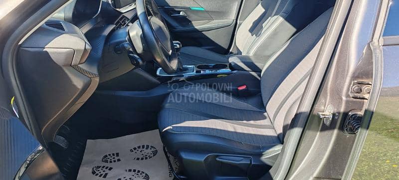 Peugeot 2008 1.5  HDI  ALURE