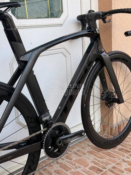 Trek Madone 28