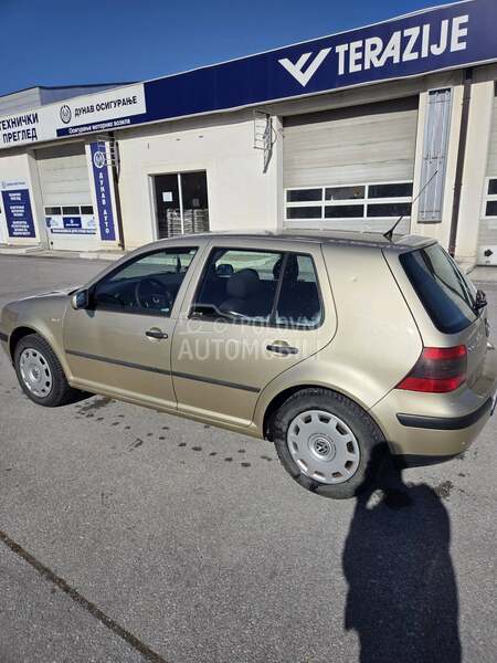 Volkswagen Golf 4 