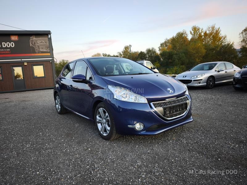 Peugeot 208 1.6 ALLURE