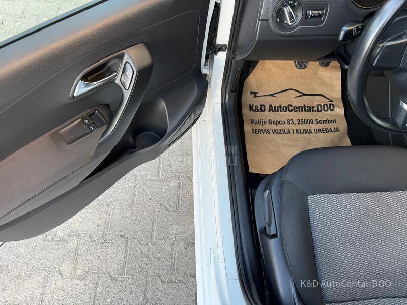 Volkswagen Polo 1.2 V. s.e.r.v.i.s.