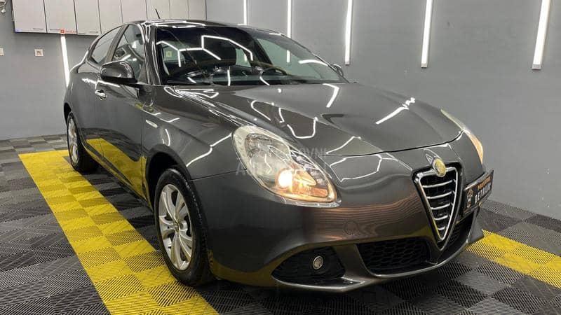 Alfa Romeo Giulietta 