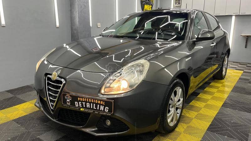 Alfa Romeo Giulietta 