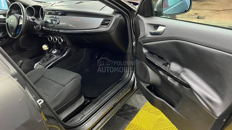 Alfa Romeo Giulietta 