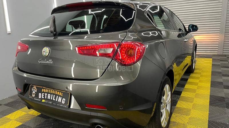 Alfa Romeo Giulietta 