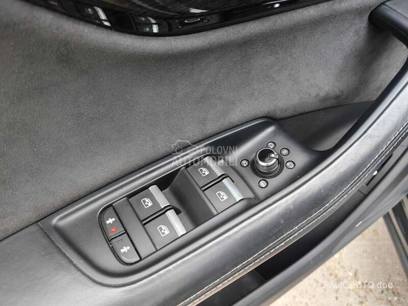 Audi Q7 50TDI/S LINE/ HIBRID