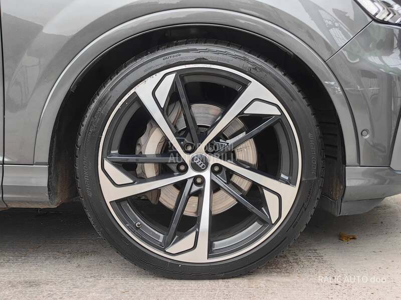 Audi Q7 50TDI/S LINE/ HIBRID