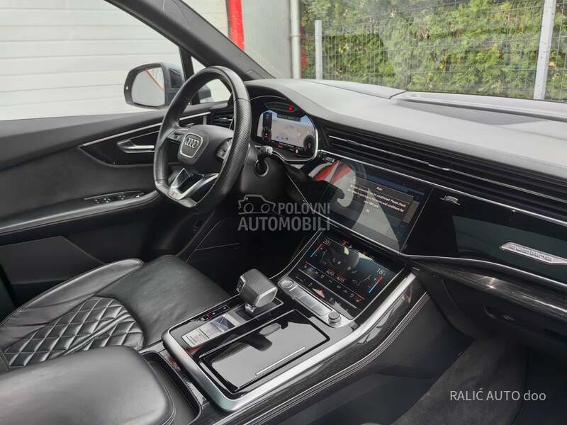 Audi Q7 50TDI/S LINE/ HIBRID