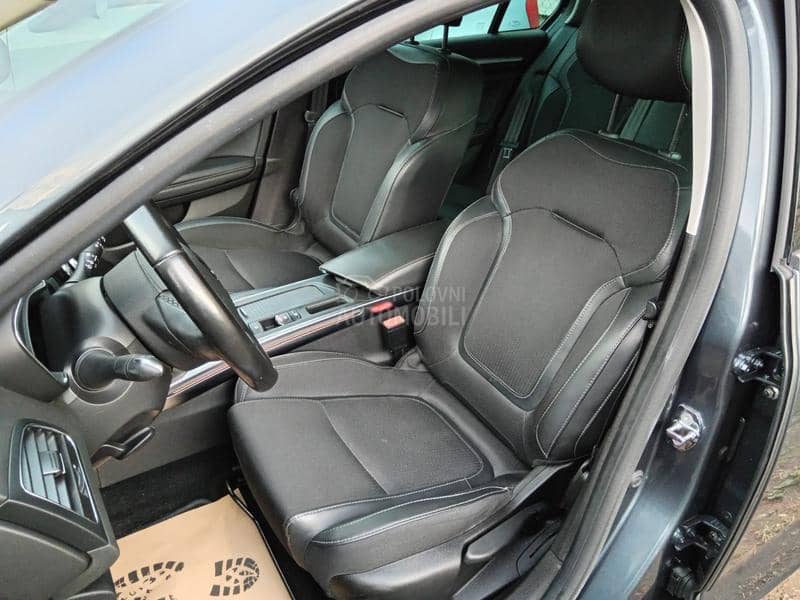 Renault Megane VIRT PANO KAMERA