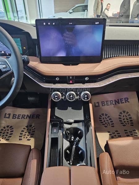 Škoda Superb L K LAGER