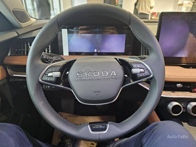 Škoda Superb L K LAGER