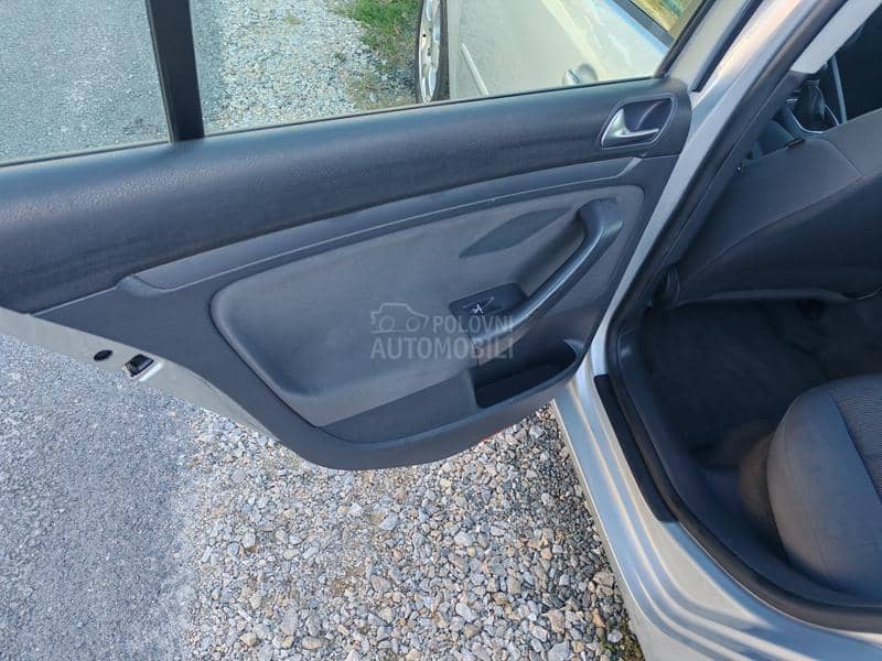 Volkswagen Golf 5 1.9 TDI 4MOTION