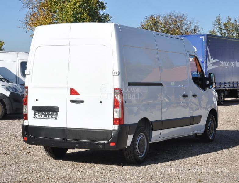 Renault Master L2H2
