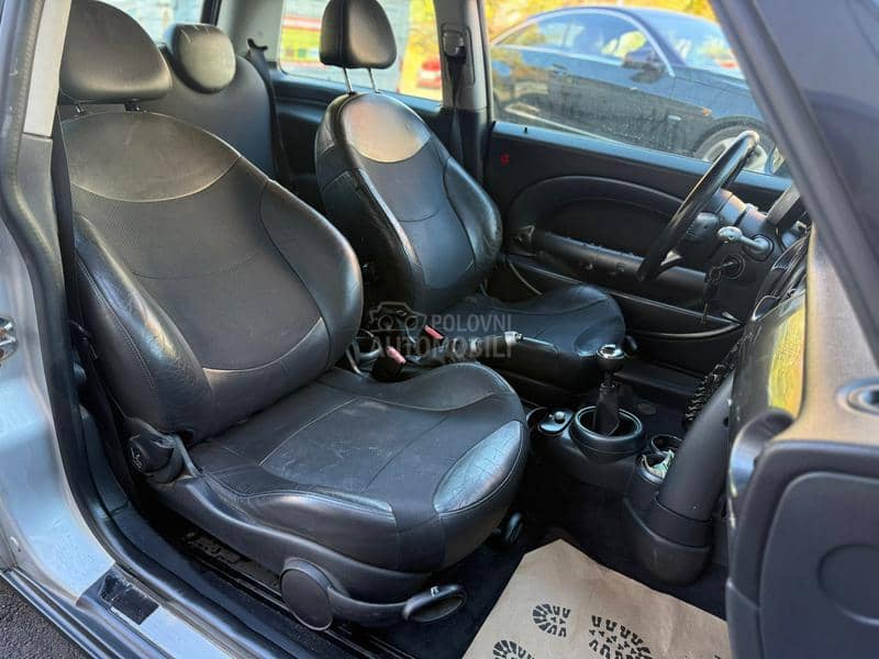 MINI Cooper 1.6