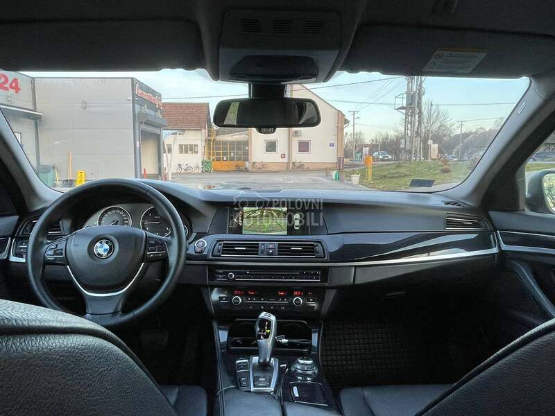 BMW 525 XDRIVE AUT/NAV/LED