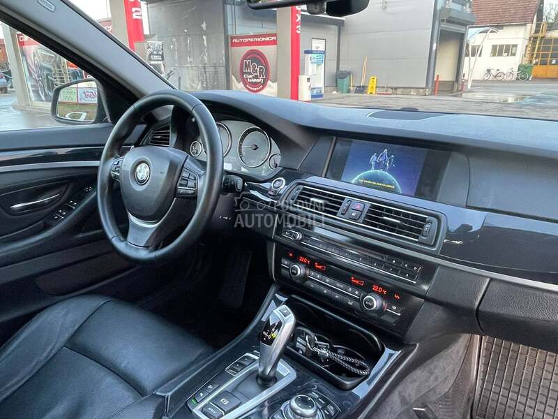 BMW 525 XDRIVE AUT/NAV/LED