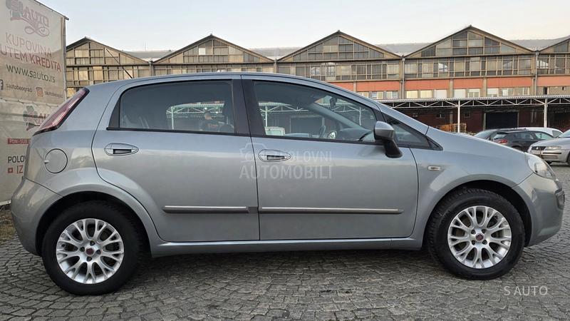 Fiat Grande Punto MULTlMEDlA-KREDlTl