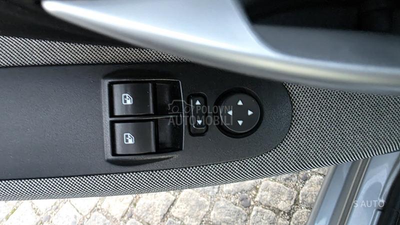 Fiat Grande Punto MULTlMEDlA-KREDlTl