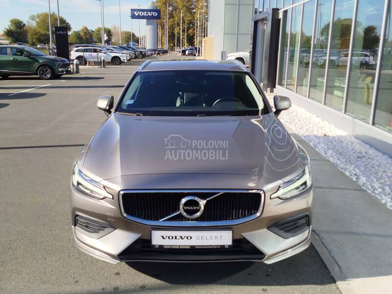 Volvo V60 2.0 D3 MOMENTUM A/T