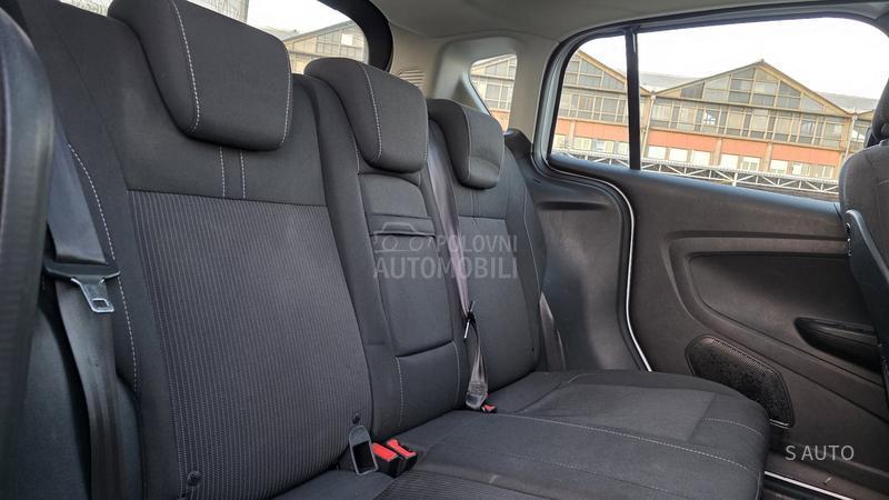 Ford B-Max M0T0R NE PALl