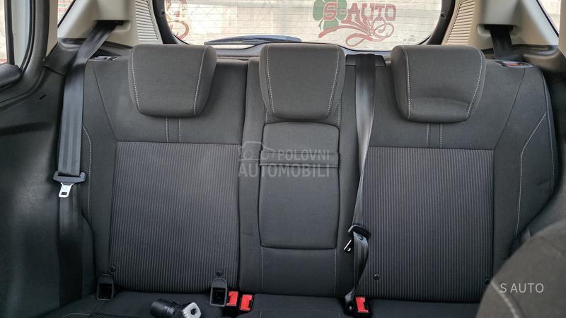 Ford B-Max M0T0R NE PALl