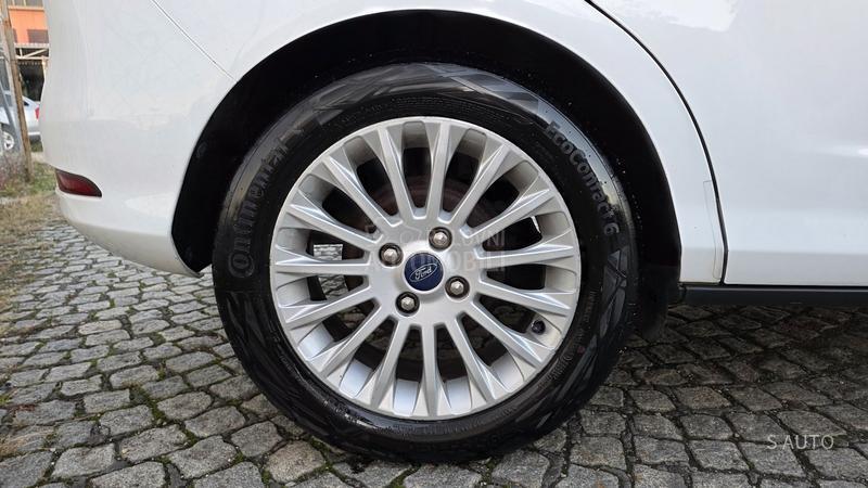 Ford B-Max M0T0R NE PALl