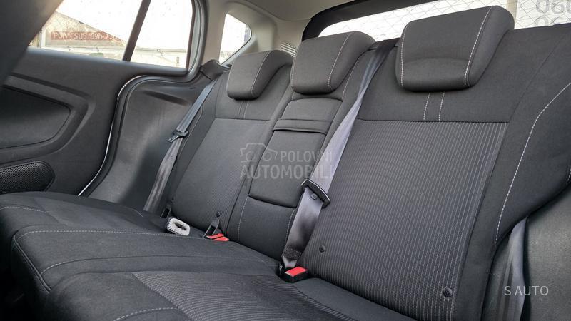 Ford B-Max M0T0R NE PALl