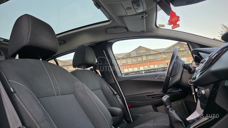 Ford B-Max M0T0R NE PALl