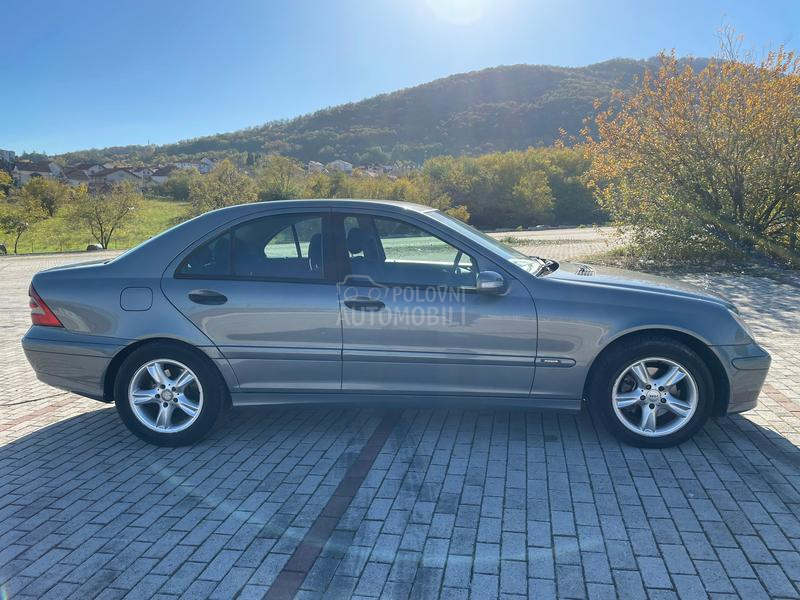 Mercedes Benz C 200 