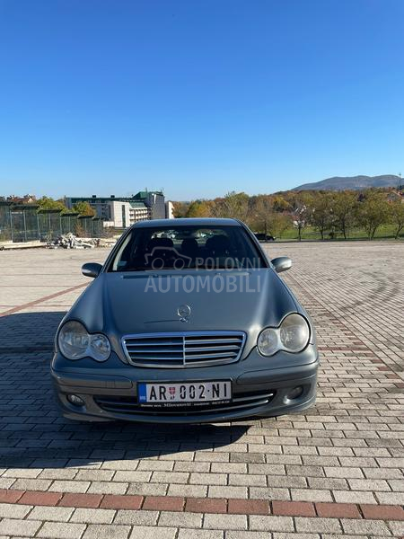 Mercedes Benz C 200 