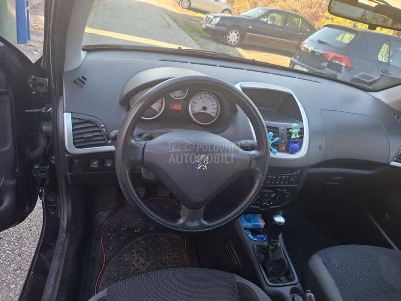 Peugeot 206 plus 1.4i