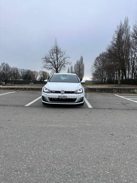 Volkswagen Golf 7 GTI CH